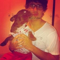 Fc criado para reunir, divulgar informações e  notícias do cantor @BrianCohenMusic (Since:04/09/2012) Donas: Mikaella (@MikaFerreira_) & Clara (@25hsRestart)