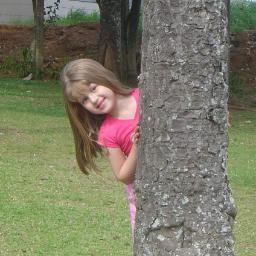 gosto de brincar ir piscina e de bigode :)