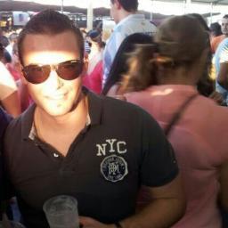 Ingeníero Agrónomo, donde hay éxito antes hubo sacrificio,al miedo se le mira de frente,el fútbol es mi pasion y el Real Madrid mi debilidad.