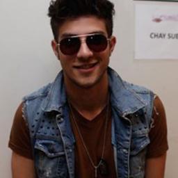 Meu Amor pelo @ChayLeao não se resume em menos de 160 caracteres.. ♥ 
Desde:21/01/2012..
TT Pessoal: @Yasmiin_Raissa... Sigo de Volta... ♥