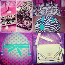 A girly boutique in Fort Walton Beach for DIVAS of all ages :) @dazzlindivasbowtique 
Check us out on instagram & Facebook !