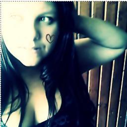 • 'Biografia {?}
Fala sério! Como vou resumir minha
vida aki no twitter?
;P