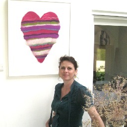 Felt textile artist, wine lover & co-gallery owner @TwoBirdsGallery ;) https://t.co/DUOT28iji7 https://t.co/SW4D7nYa9j