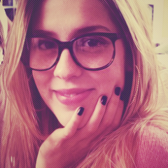 wonderlandsoph's profile picture. Só do teu lado quero está tudo é tão perfeito e cheira paz, enfim encontrei meu lugar agora sei o que é amar! Dindo: @MicaelBorges_