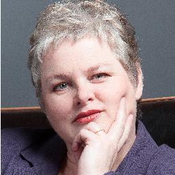 Teatral is a creative enterprise. Bertina Slettenhaar, the woman behind it. Textiles and Felt are my passion.