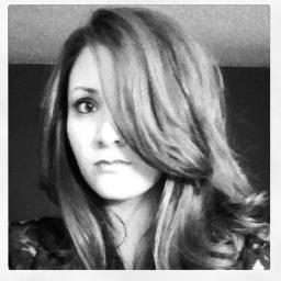 Alis Volat Propriis.

Free spirit and strong case of wanderlust. Dental Assistant. Floss your teeth, kids.