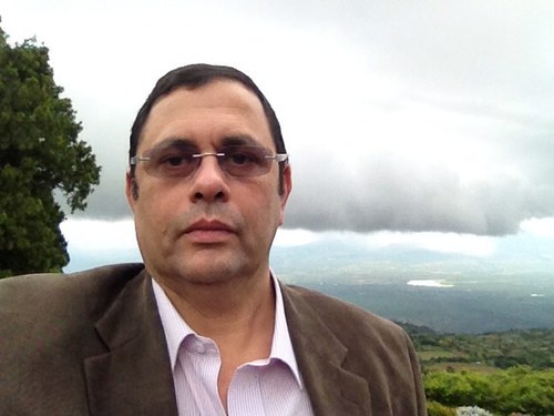 professor of Ophthalmology, my career is my hobby.