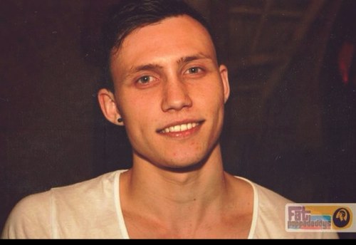 Chris_Beadle's profile picture. Graphic Design student at Norwich University of the Arts https://t.co/Xp953JJ7fl You have to climb the mountain before you can enjoy the view