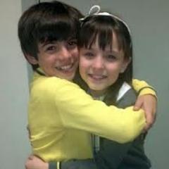 Fc especial para @larimanoela e @ThomazcostaSbt_
quero que saiba que eu amo muito vocês dois e o resto da galerinha, vocês colocou a alegria no meu rosto obg!!
