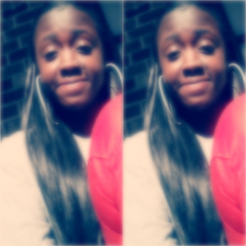 she get a bunch of money,spend it all on drugs. Mobbin 'w/ her bitchs, & thuggs w/ her first love . @_4LetterWord thats my babyy & girlfriend ♥