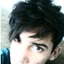 Alegre,divertido,gosto de viver a vida intensamente,gosto de livros.Quem se enteresou pode conhecer-me mlhor: http://t.co/o1ccPi6k