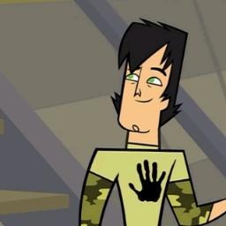 total drama. love my guitar, love my family, love you @gwenisland