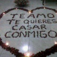 UNA MUJER APASIONADA Y ENAMORADA !!!