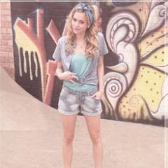 Amor de Fã é Algo qe Ninguém muda, qe Ninguém Entende. Amor de Fã Ultrapassa Qualquer Barreira Para ver o Ídolo FELIZ.TeeAMO @SophiaAbrahao Since : 23/06/2012