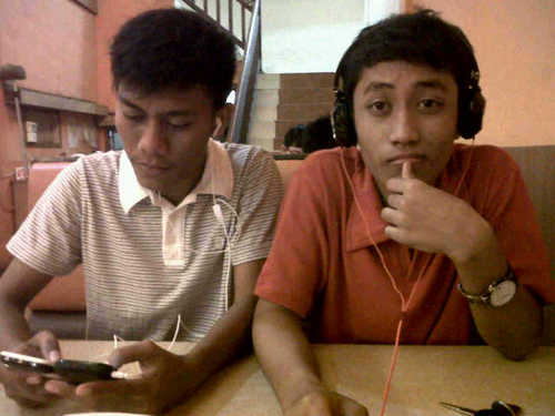 roneyirwandi's profile picture. 