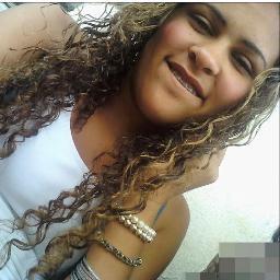 Se não gosta de mim não tem problema. Eu me amo pra nois dois.