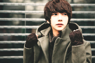 [V]-@_fyclosed | ABOKI's model. Emotless is not crime:-)