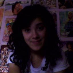 Yuly_Niall's profile picture. 