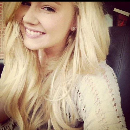 I love the woods and my family.
|Follow my girl @iloveyoucarrie|