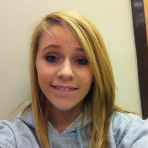 RachelNehls's profile picture. I like to say sketchy!! Make that white button blue i guess! Follow me ill follow you back!