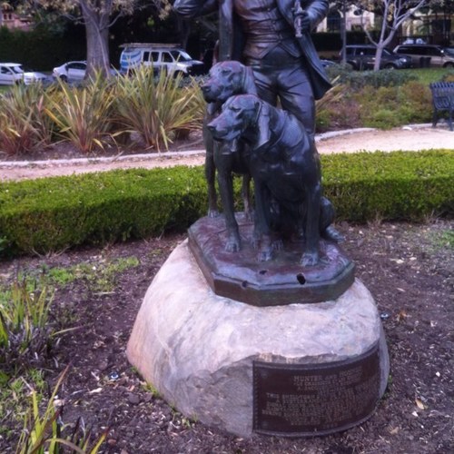 dogparkLA's profile picture. Giant Puddle in Santa Monica?  Dogwalker ignoring his Rottweilers at Laurel?  Or just cutest puppy pic ever at Runyon?  Tweet us here and we'll share with all!