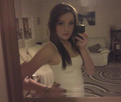 Chloe_Louise_15's profile picture. #TeamFollowBack