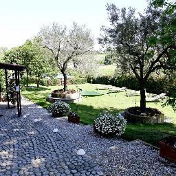 Rental house owner and properties manager in Rome and around Italy. The house is surrounded by a luxuriant park full of palms, Lebanese Cedars and olive trees.