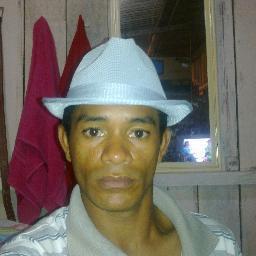 alegre simples e grato a Deus