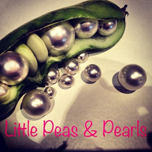 sparkly_pea's profile picture. Adding a touch of sparkle to a variety of creative areas…cupcakes, photography, wedding stationary/venue dressing, plus wall art!!!