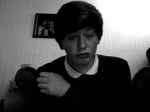 This is my new Twitter cos I basically never went on my other one, so follow me ye I'll give you a unicorn horn x x x