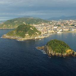 hotlenews's profile picture. 