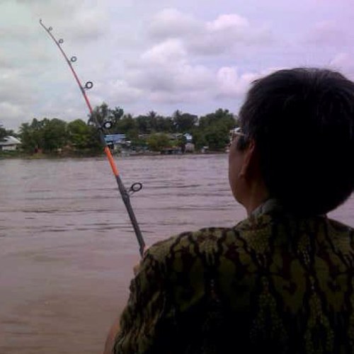 ©iToRiPaPa Takut akan Tuhan, seorang pegawai yang jujur berdedikasi tinggi juga seorang ayah  dari tOmIcHeL~Christ for Us