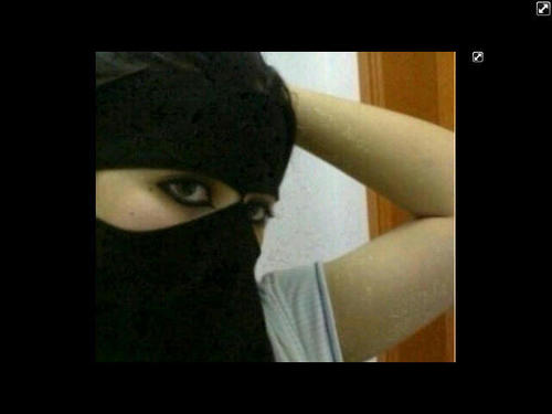 عمري 22 س اموت بالجنس مع بنات سحا قيه وجاده واي بنت من جازان يكون احلا PIN:25B03ECA