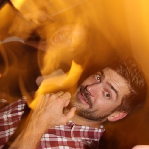 Ex-wandering traveller. Rugby fanatic. Wine and Whisky enthusiast. Music addict.