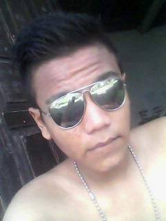 Nggantenge ora memper | My body is sixpects | My idola is Matt Shadows (A7X)