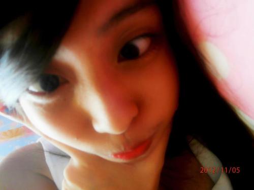 music lover, food lover, pink lover, :p