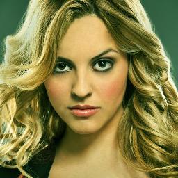 Rubia, pero no de bote. Antes tenía miedo a las alturas. Ahora no tengo miedo a nada. ESTOIH TÓ CREISI