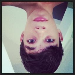 Aquariano, 14 Anos, sair com os mano, ADM da: @Hunt_Colirios   engraçado, Deus, Balada,   #Fallow-me ?
