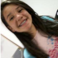 Sou uma menina legal,sincera,divertida,engraçada,inteligente..Odeio falsidade..Curto um pouco funk..Amo as pessoas que esta ao meu lado sempree