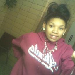 Shout to my bestie @Gotem_Moanin2xs follow her n @Tati_GORGEOUSS follower her these people crazy af fuckxx with em farreal real bitches dat dont give af