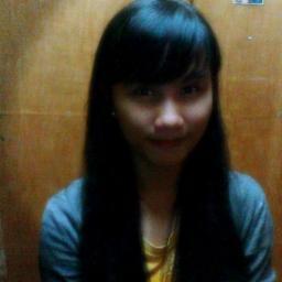 KhristinePadz19's profile picture. Simple and easy to go with.
knows how to play guitar and sings like there's no tomorrow :)