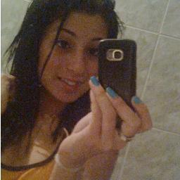 Meu orgulho , meu tesouro , meu porto seguro , minha AMIGA , minha Thaynara , te amo mt . @LauraahMotta aquiêh ;3