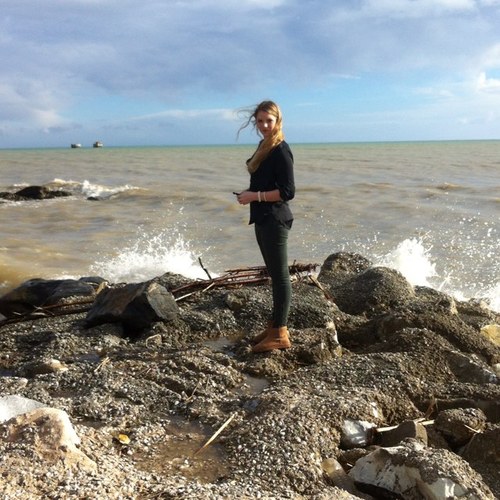 erzsismitx's profile picture. 