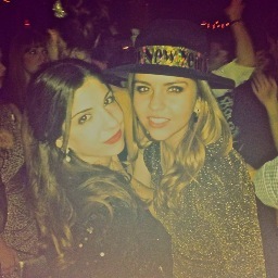 vivianazl's profile picture. 