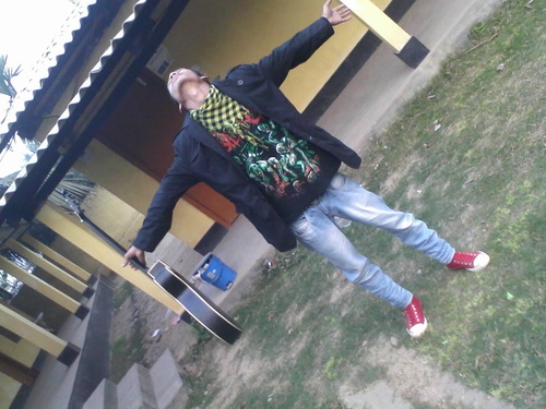 I m d assam's best Dj. . N future world no 1 DJ