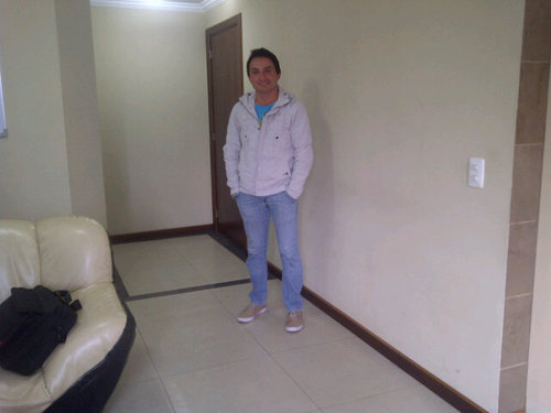 MaekelTZ's profile picture. Loco, bohemio, farrero, viajero, soñador, pero más que todo buen amigo...!!!!