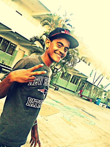 #MUSIC #BEAT #FUCKBITCH!!... #TIKITA DOY BACK!..
                                     :)