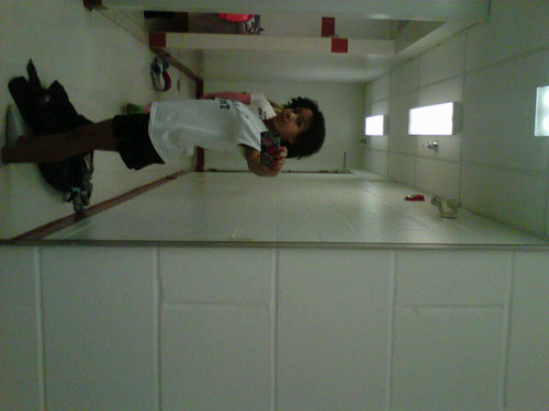 Follow me !! And ill follow you back ! :*
