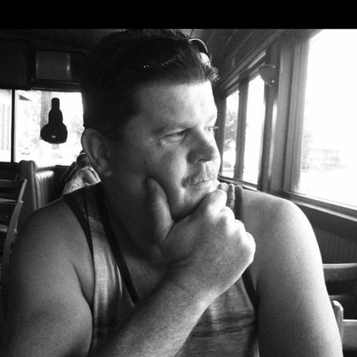 RobertCarterr's profile picture. 