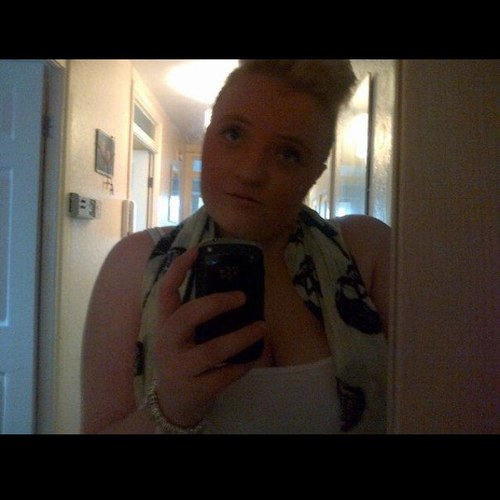 19, student, work part time, best things in life r free and thats family an very good friends